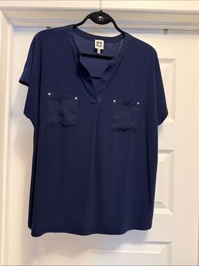 Ann Klein Navy Short-Sleeve V-Neck Pocket Top